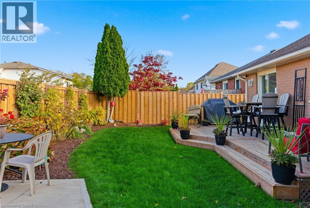 13 Colonial Crescent, Grimsby, Ontario  L3M 5H2 - Photo 28 - 40799754