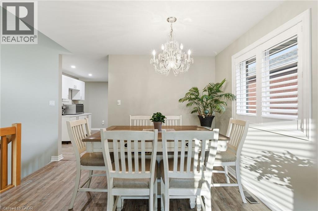 13 Colonial Crescent, Grimsby, Ontario  L3M 5H2 - Photo 5 - 40799754