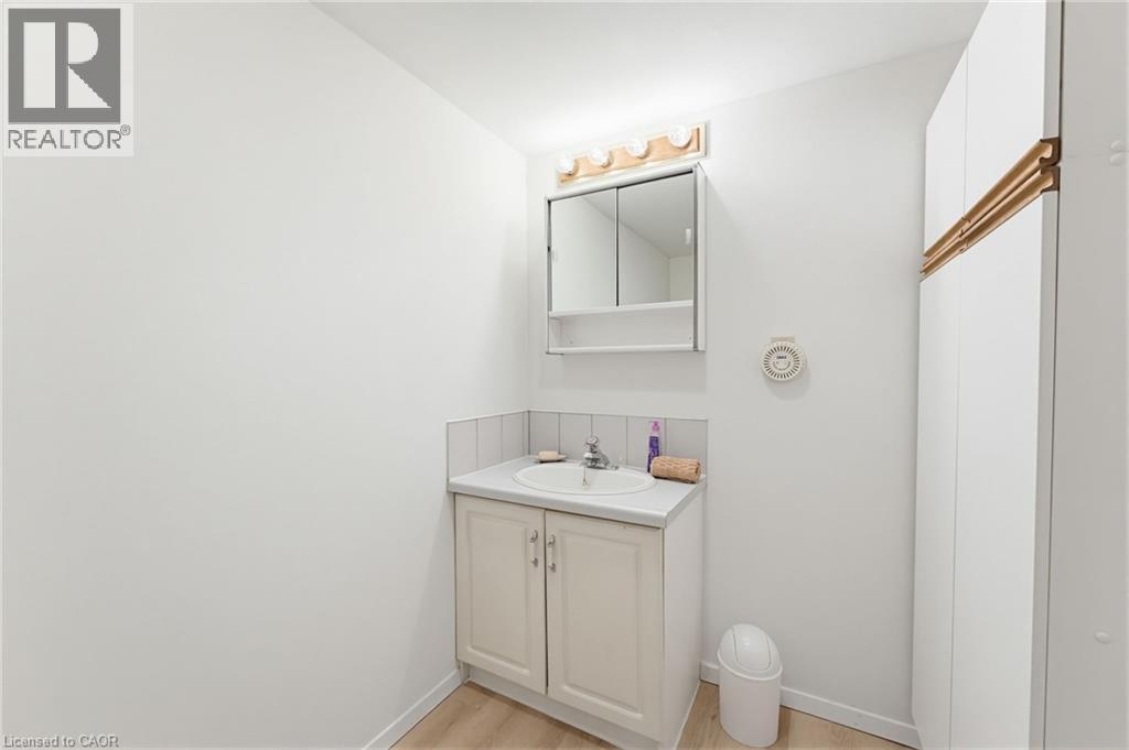 51 Bromley Road, Hamilton, Ontario  L9A 2E1 - Photo 28 - 40826864