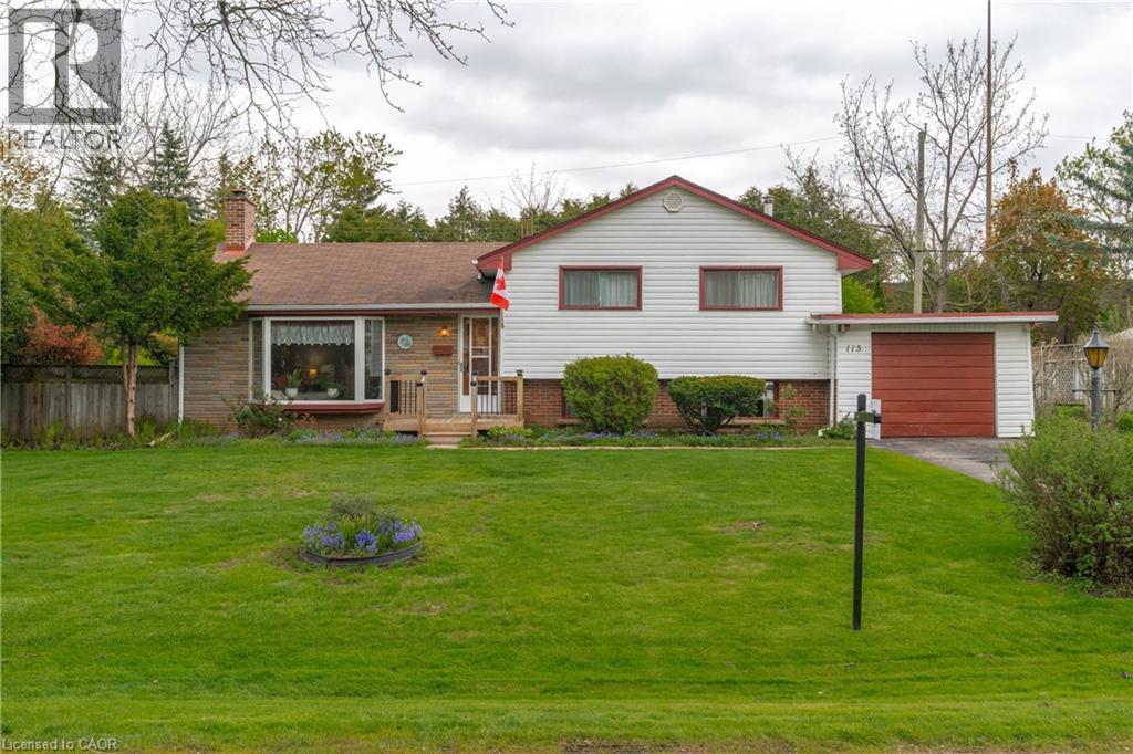 115 ONEIDA Boulevard, Ancaster, Ontario