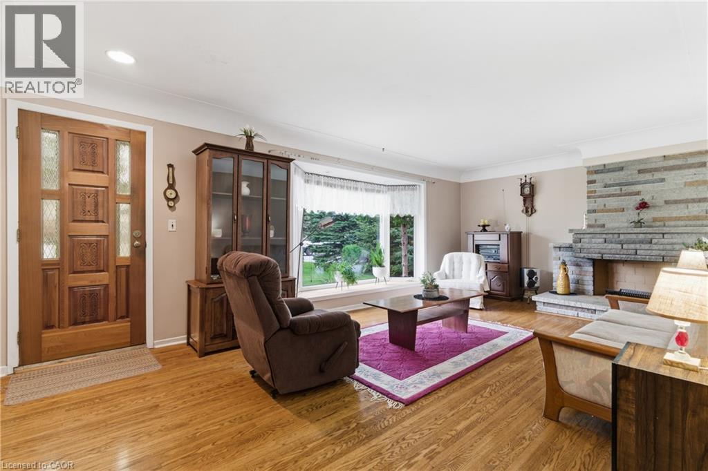 115 Oneida Boulevard, Ancaster, Ontario  L9G 3C7 - Photo 3 - 40830817