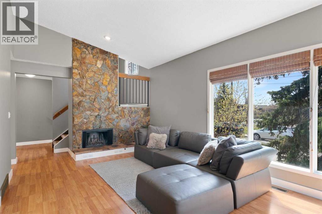 2, 1939 25a Street SW, Calgary, Alberta  T3E 1Y6 - Photo 9 - A2309280