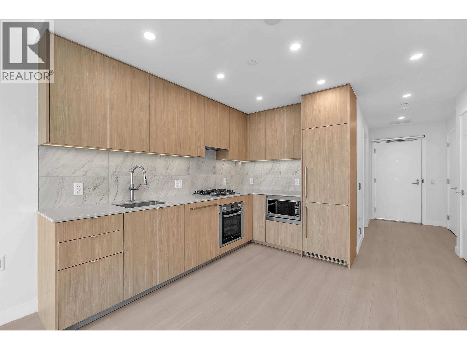 1401 626 Claremont Street, Coquitlam, British Columbia  V3J 0T1 - Photo 5 - R3115841