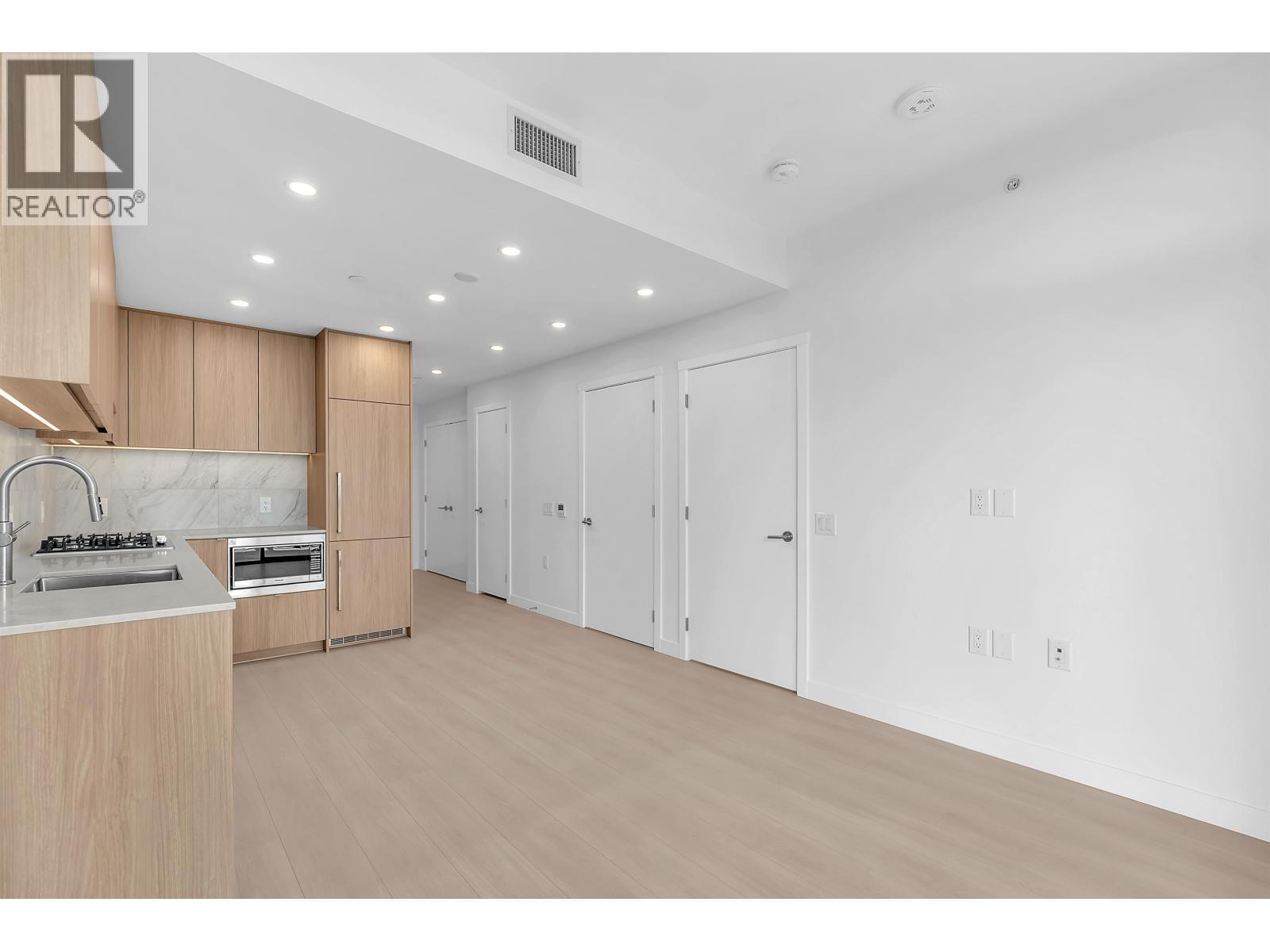 1401 626 Claremont Street, Coquitlam, British Columbia  V3J 0T1 - Photo 9 - R3115841