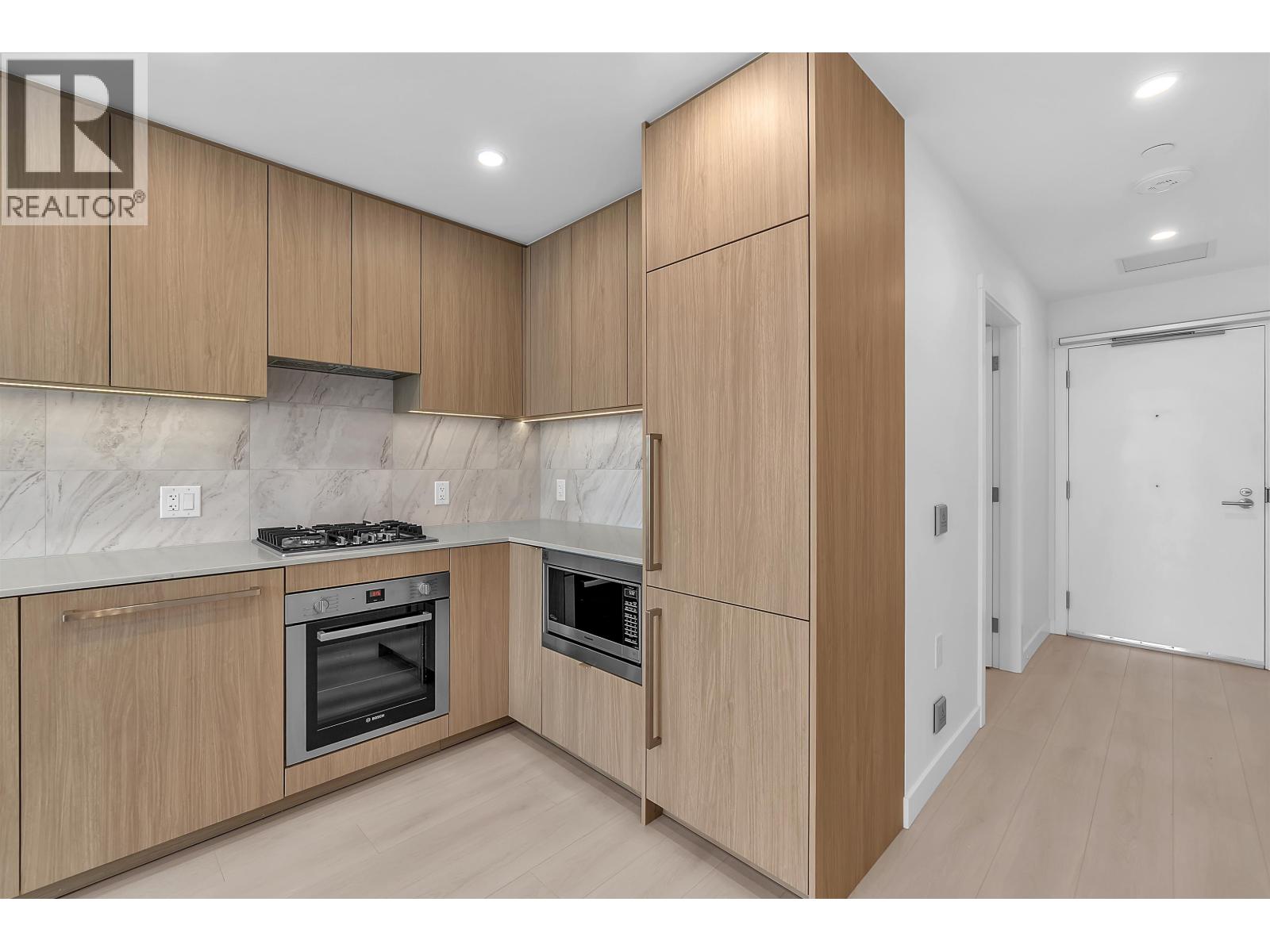 1401 626 Claremont Street, Coquitlam, British Columbia  V3J 0T1 - Photo 4 - R3115841