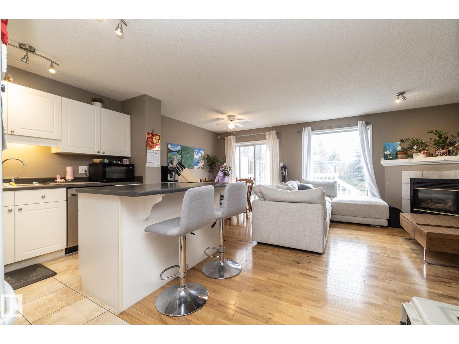 9112 166 Av Nw, Edmonton, Alberta  T5Z 3H5 - Photo 3 - E4488503