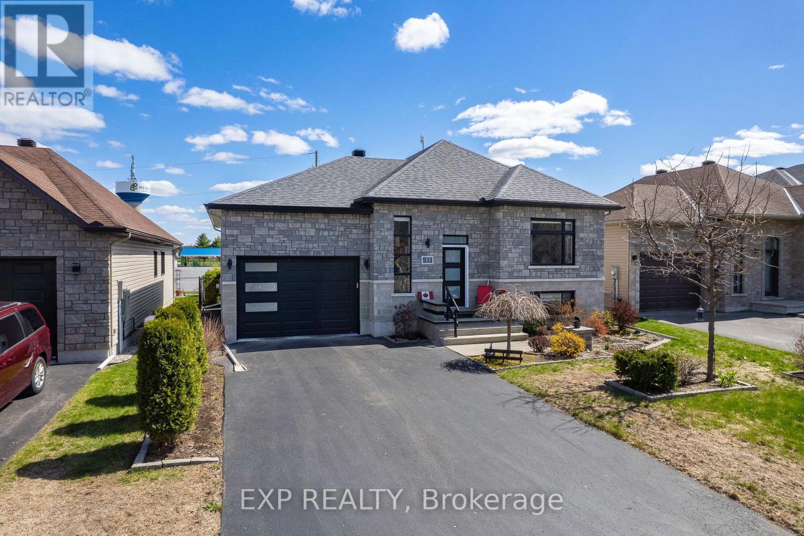 511 Francois Street, Alfred And Plantagenet, Ontario  K0A 3K0 - Photo 2 - X13141418