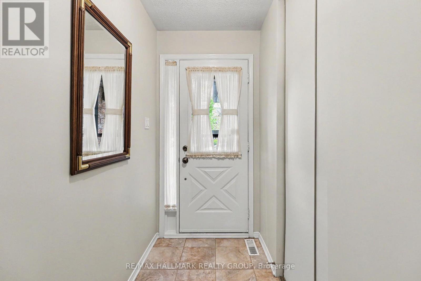 712 Morewood Crescent, Ottawa, Ontario  K4A 2P8 - Photo 2 - X13141452