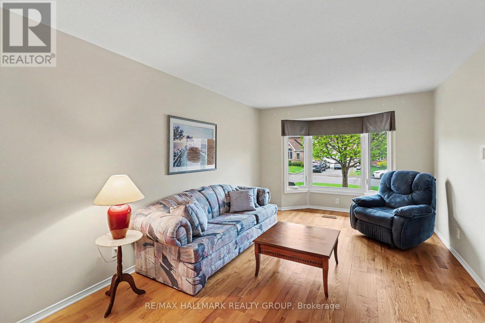 712 Morewood Crescent, Ottawa, Ontario  K4A 2P8 - Photo 3 - X13141452