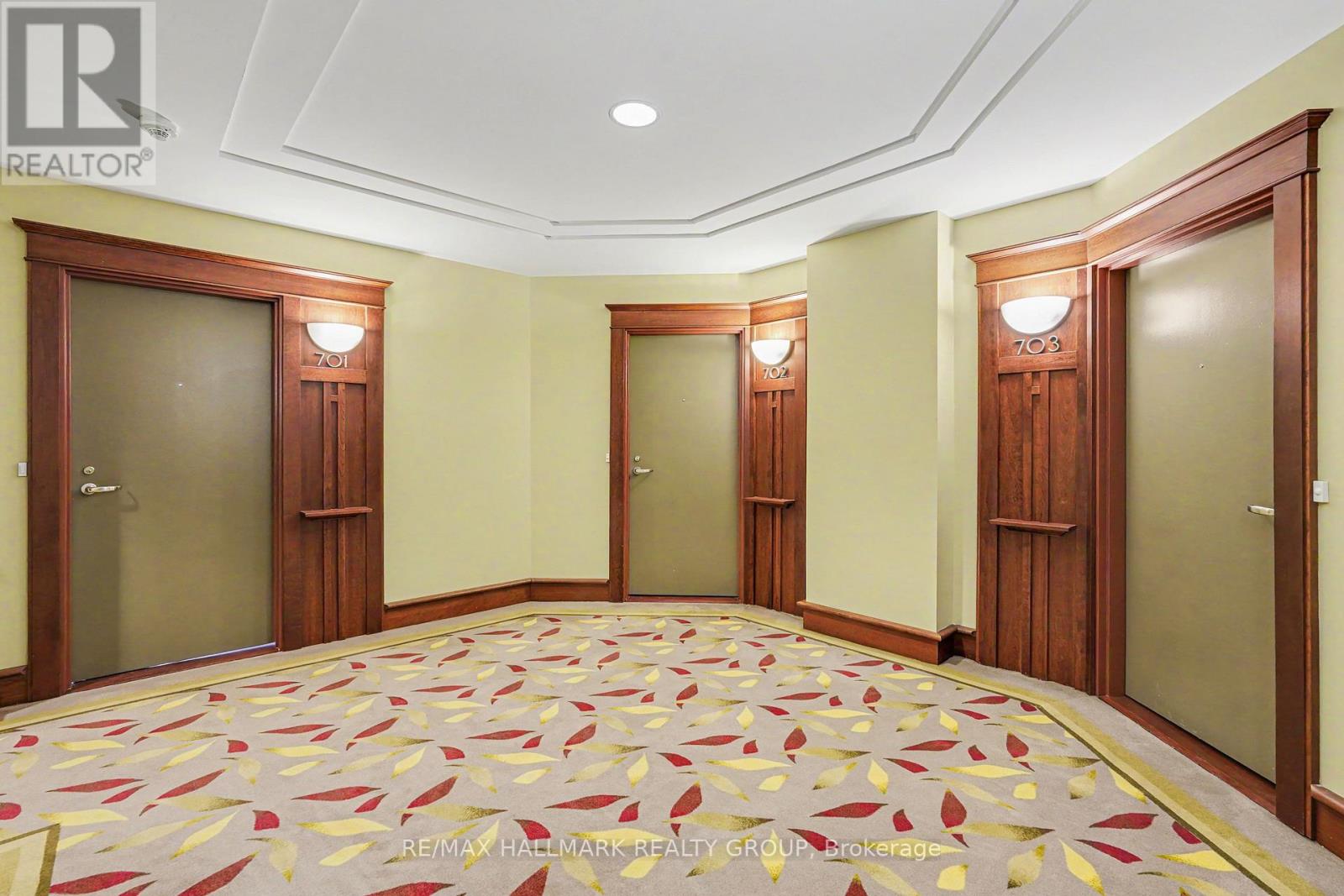 702 - 136 Darlington Private, Ottawa, Ontario  K1V 0X6 - Photo 3 - X13141464
