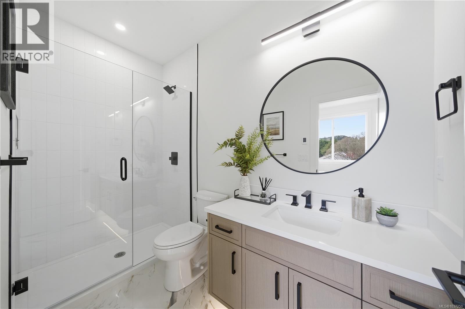 3 621 Broadway St, Saanich, British Columbia V8Z 2G5 - Photo 23 - 1037250