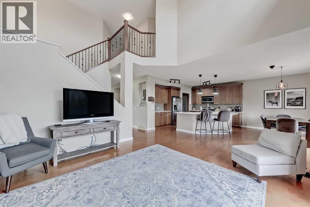 196 Hawkmere Way, Chestermere, Alberta  T1X 0C9 - Photo 10 - A2306632