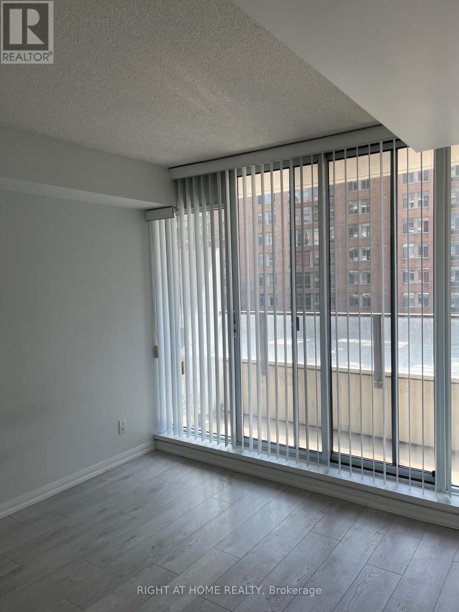 821 - 111 Elizabeth Street, Toronto, Ontario  M5G 1P7 - Photo 10 - C13141290