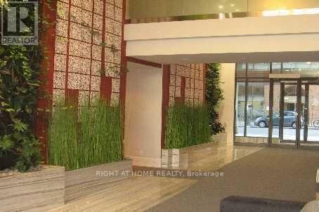 821 - 111 Elizabeth Street, Toronto, Ontario  M5G 1P7 - Photo 2 - C13141290