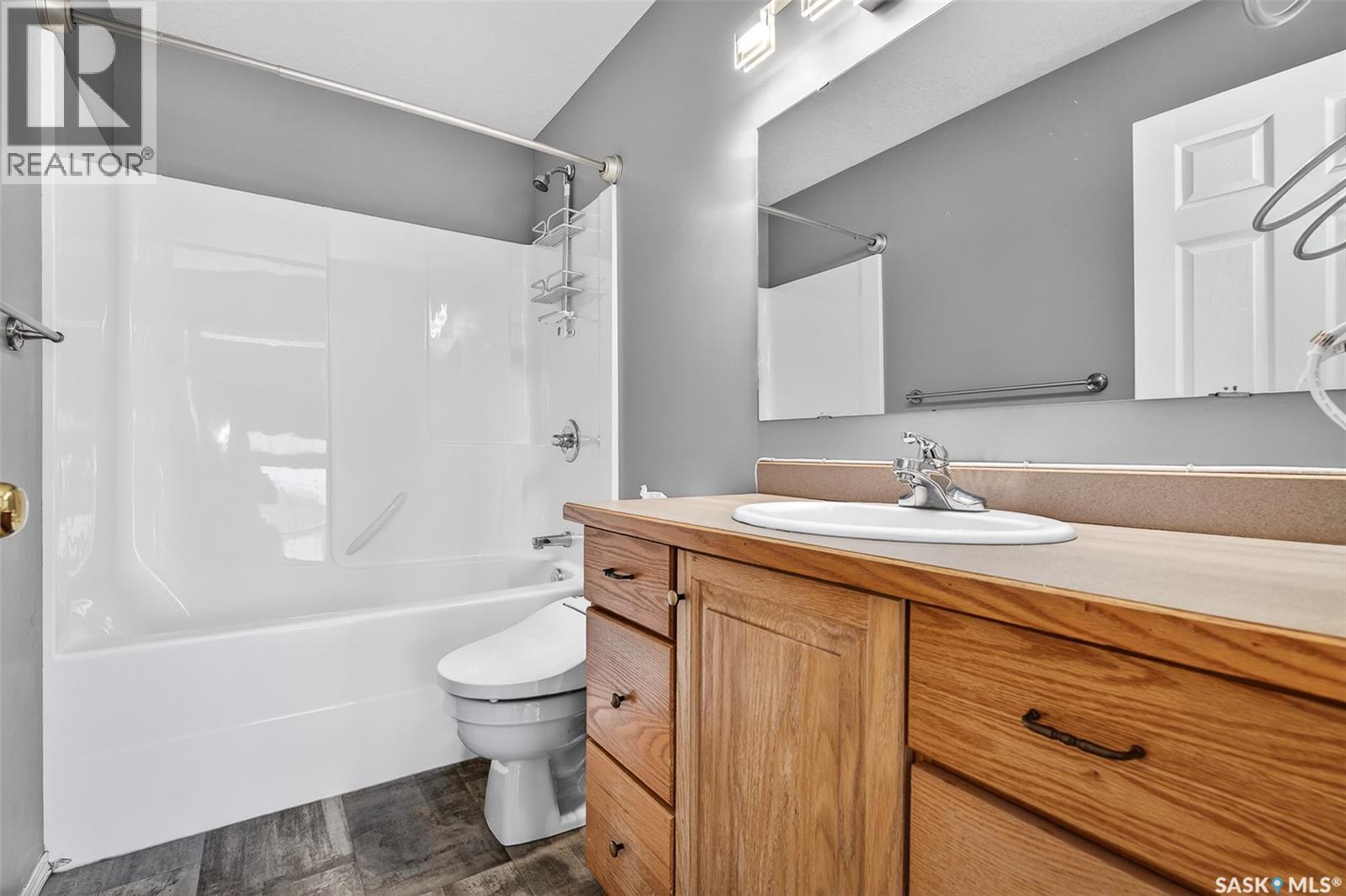 16 Flax Road, Moose Jaw, Saskatchewan  S6J 1G3 - Photo 53 - SK034863