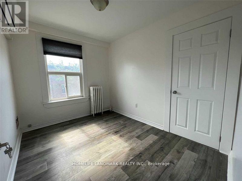 Apt 3 - 2398 Bloor Street W, Toronto, Ontario  M6S 1P5 - Photo 3 - W13141246