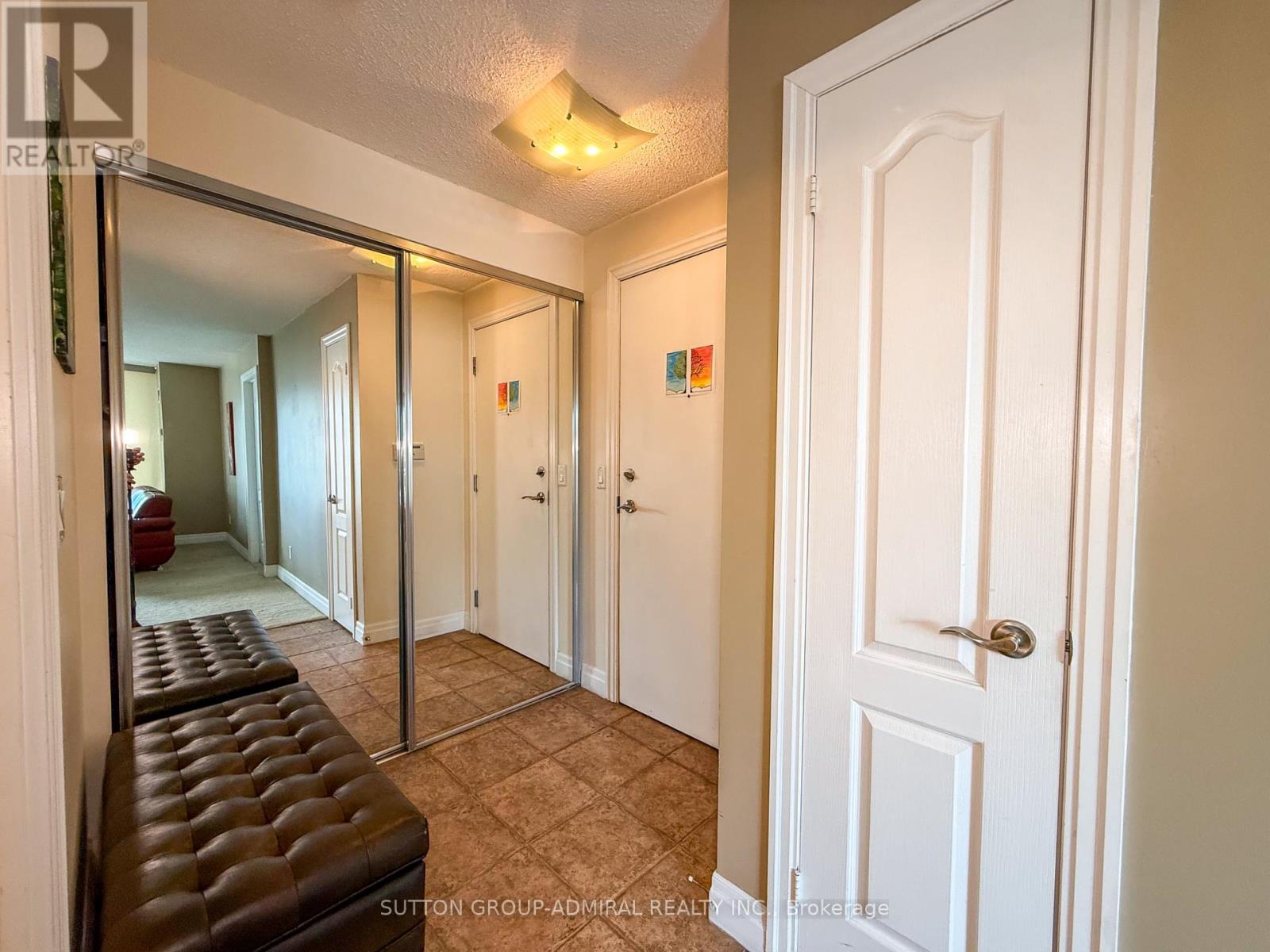 415 - 2119 Lake Shore Boulevard W, Toronto, Ontario  M8V 4E8 - Photo 2 - W13141278