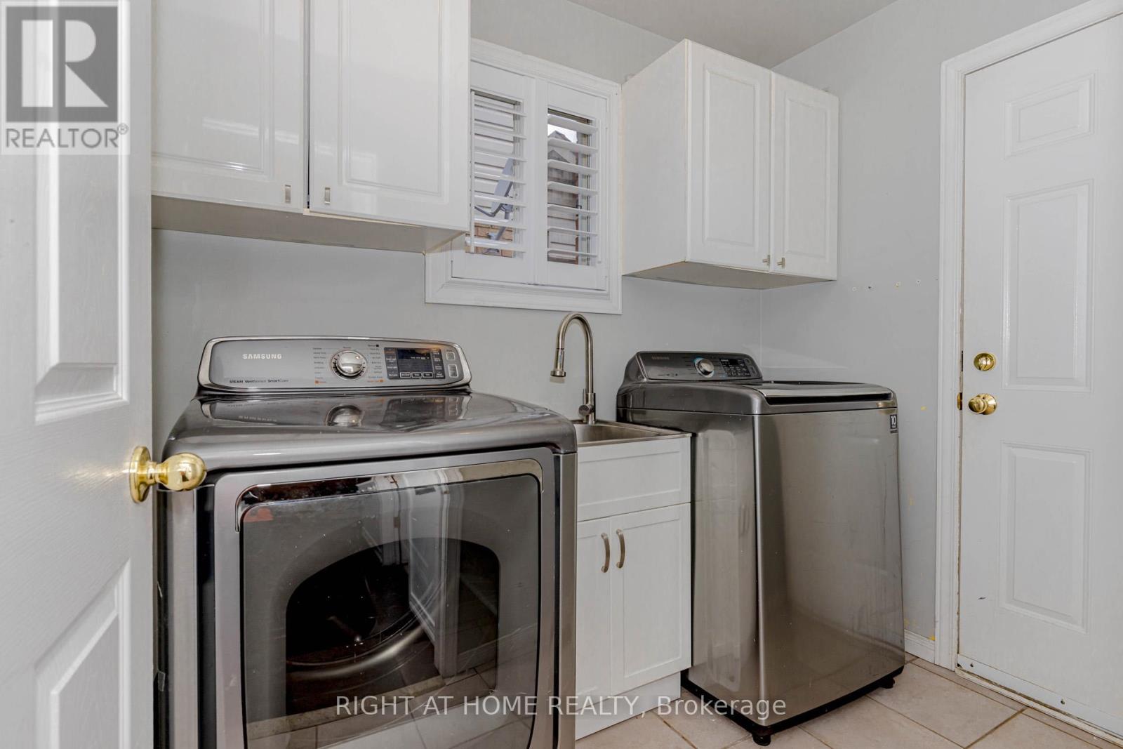 32 Vineberg Drive, Hamilton, Ontario  L9B 2P6 - Photo 18 - X13141274
