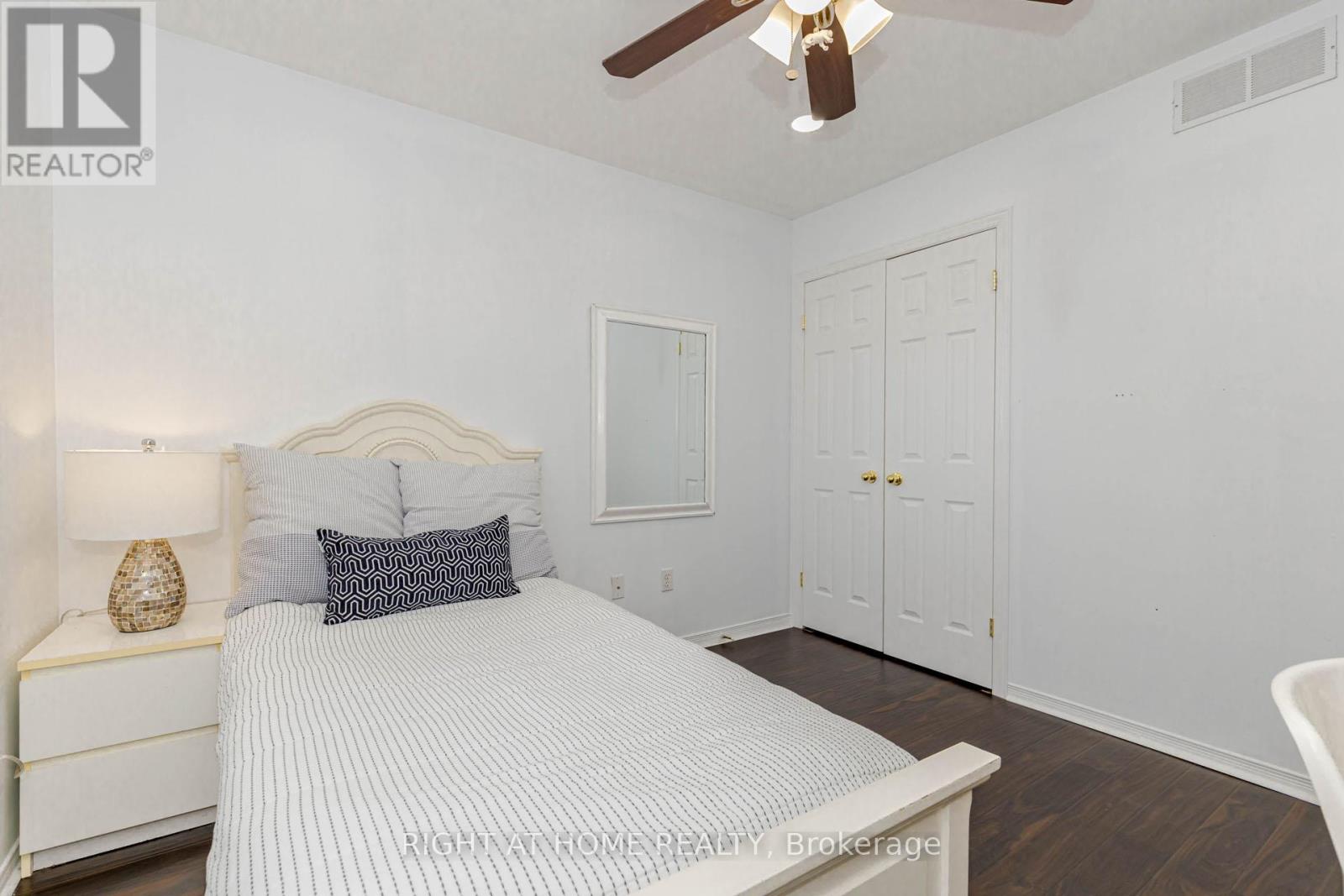 32 Vineberg Drive, Hamilton, Ontario  L9B 2P6 - Photo 31 - X13141274