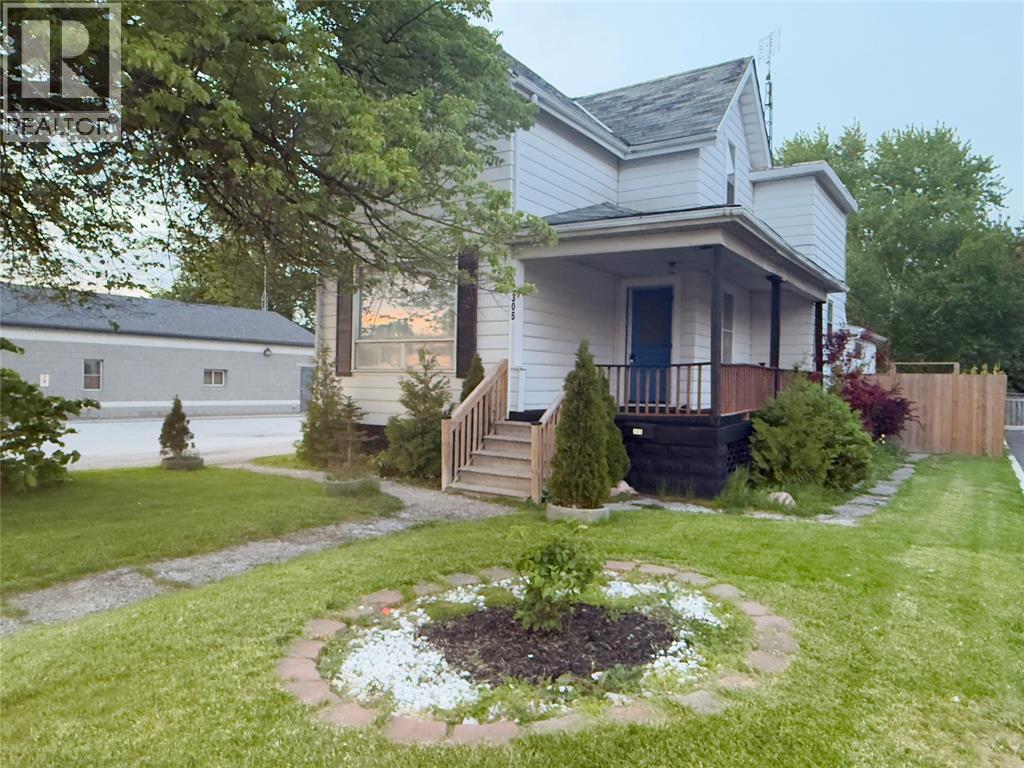 305 ST CLAIR STREET, Chatham, Ontario