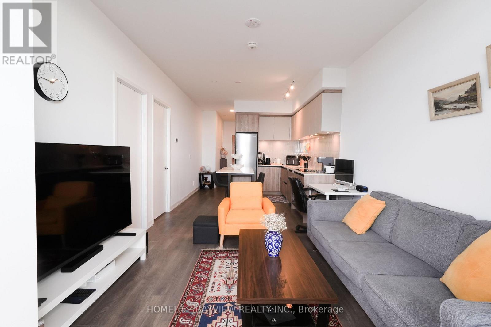 603 - 8 Beverley Glen Boulevard, Vaughan, Ontario  L4K 0L5 - Photo 8 - N12989690