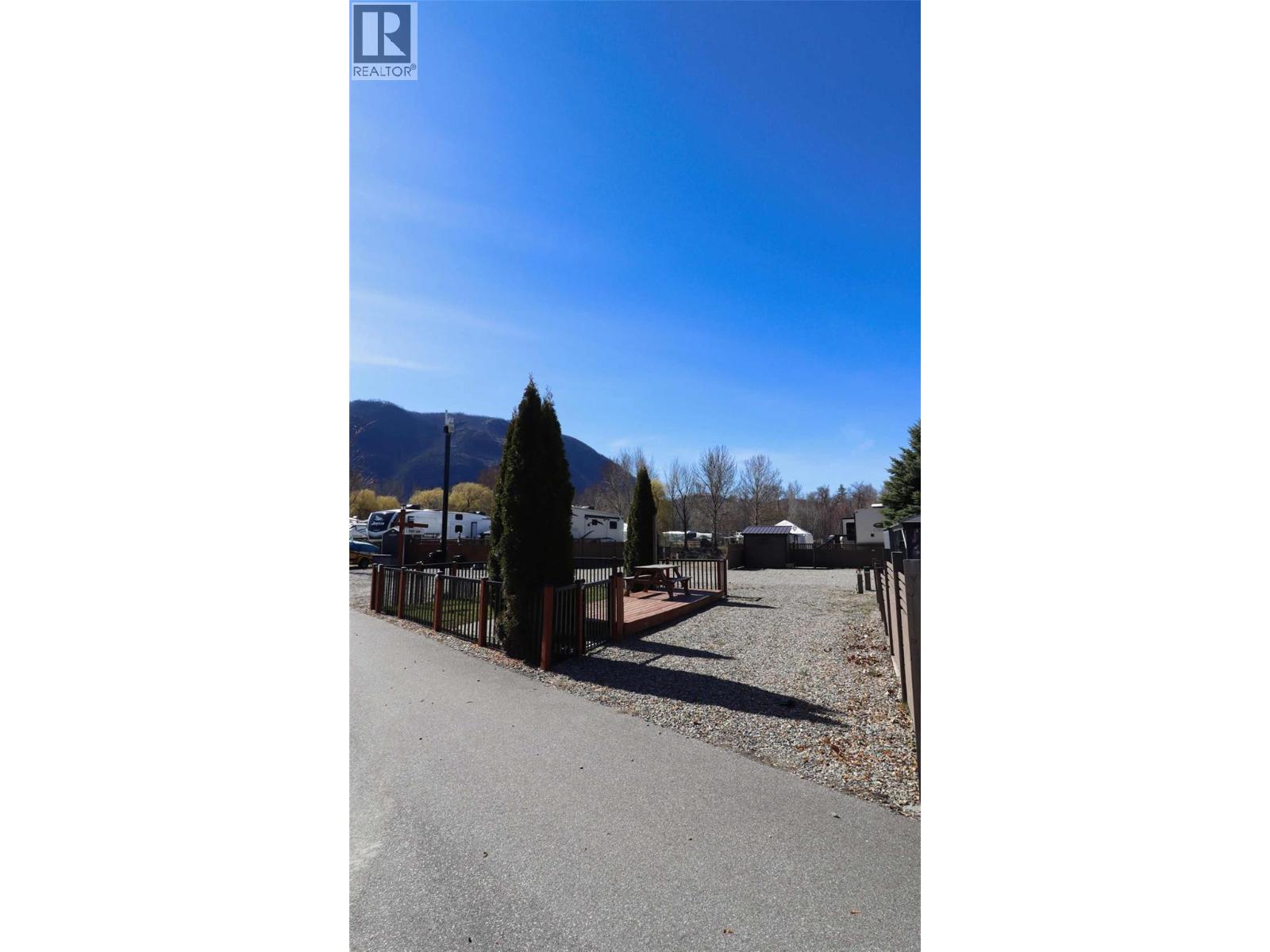62 Cottonwood Drive, Lee Creek, British Columbia  V0E 1M4 - Photo 66 - 10387923