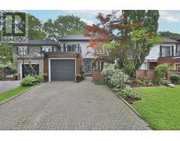 97 BOCASTLE AVENUE, Toronto, Ontario