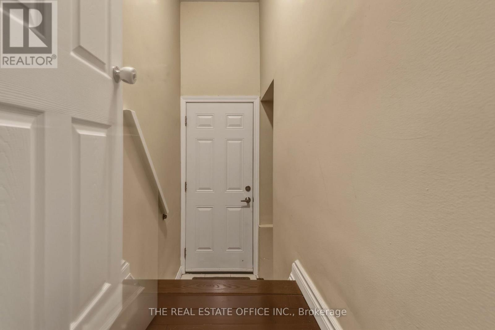 51 Gilroy Drive, Toronto, Ontario  M1P 1Z8 - Photo 30 - E13141402