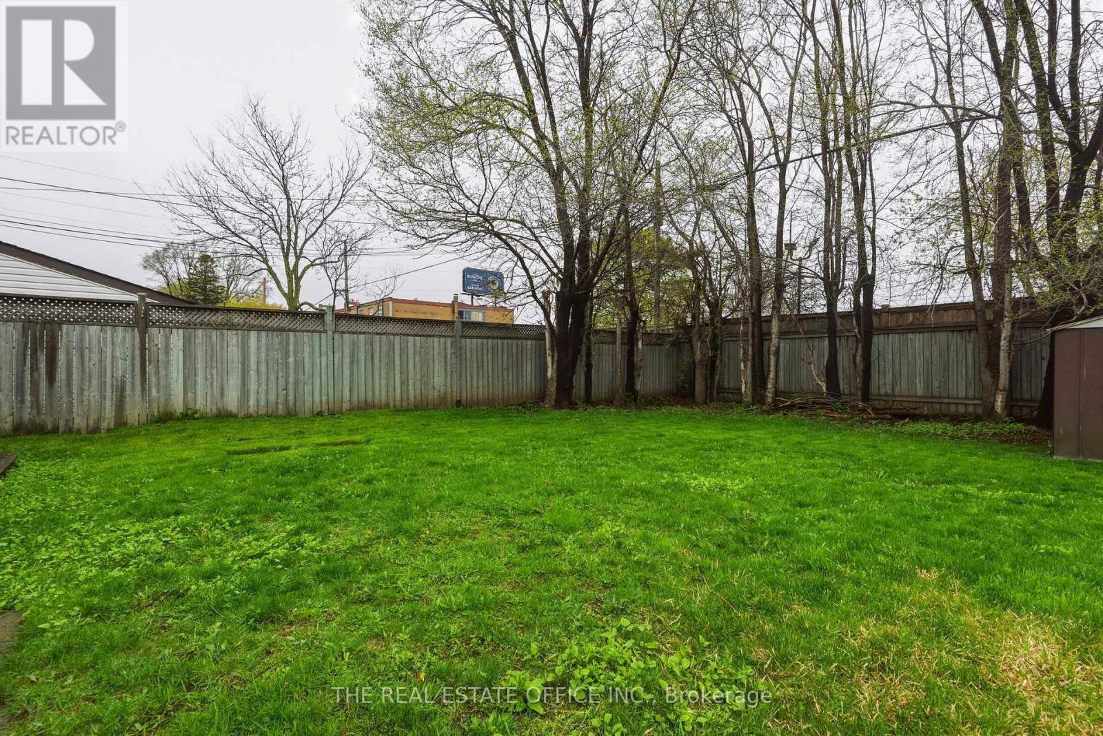 51 Gilroy Drive, Toronto, Ontario  M1P 1Z8 - Photo 41 - E13141402