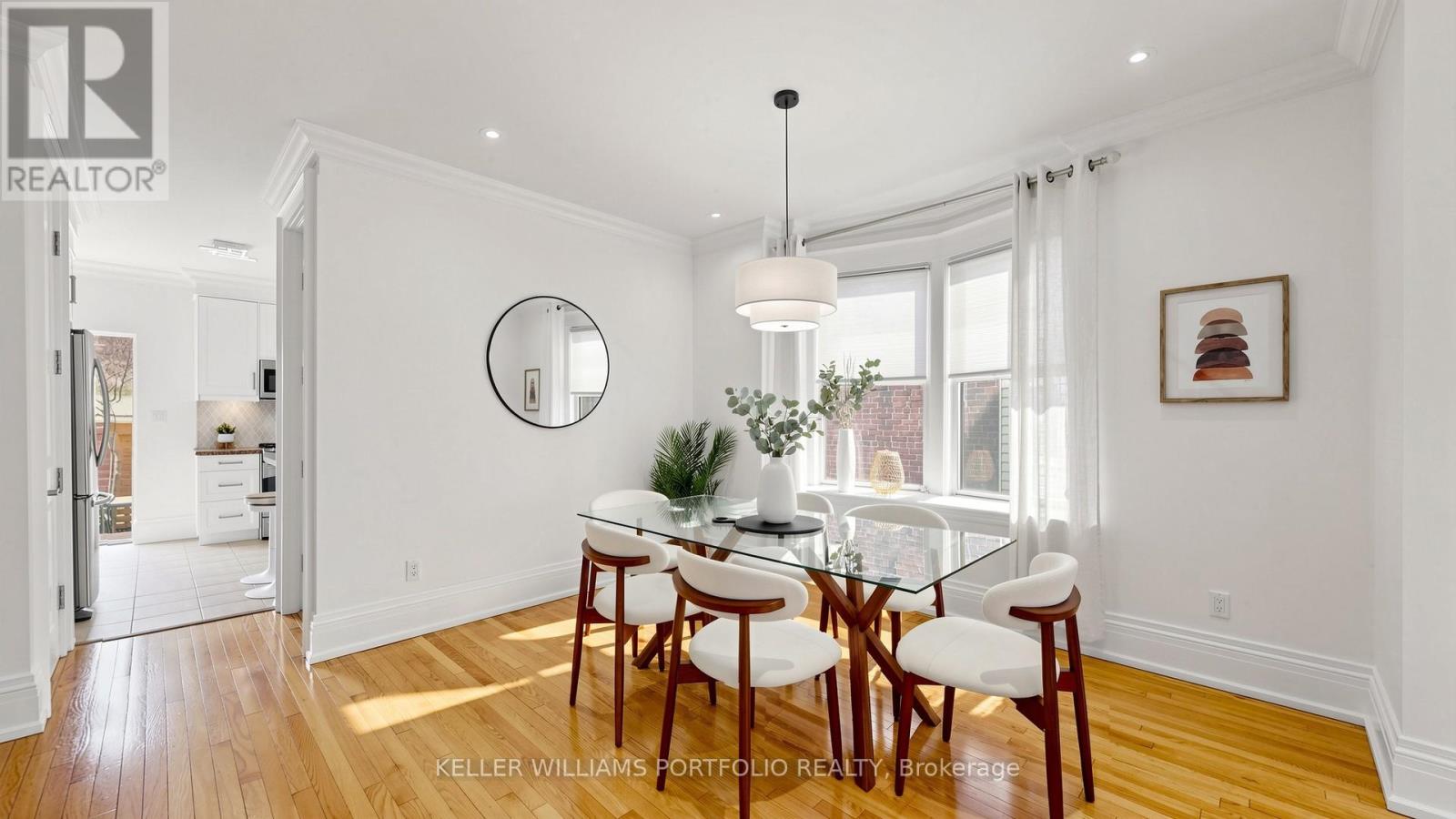 122 Bertmount Avenue, Toronto, Ontario  M4M 2X9 - Photo 10 - E13141430