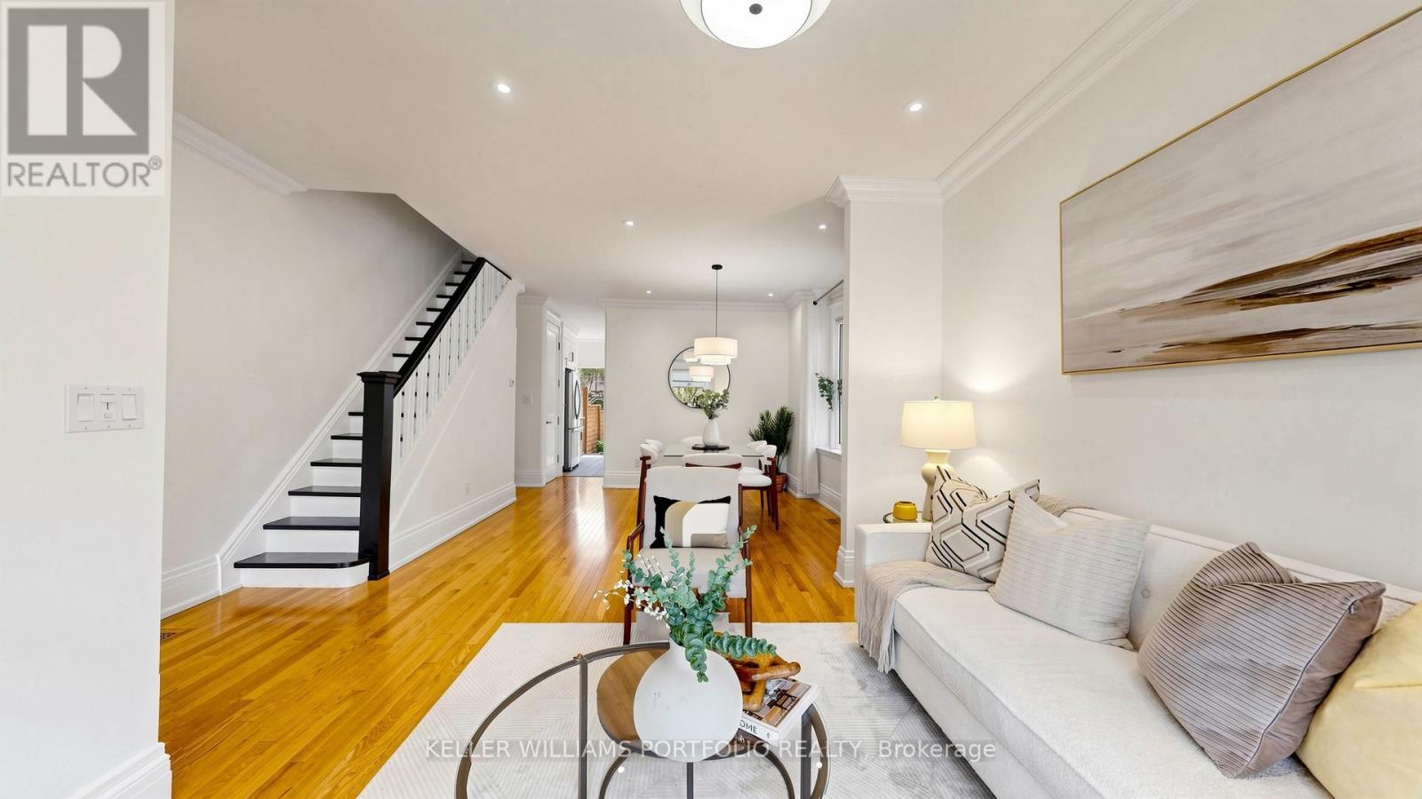 122 Bertmount Avenue, Toronto, Ontario  M4M 2X9 - Photo 15 - E13141430