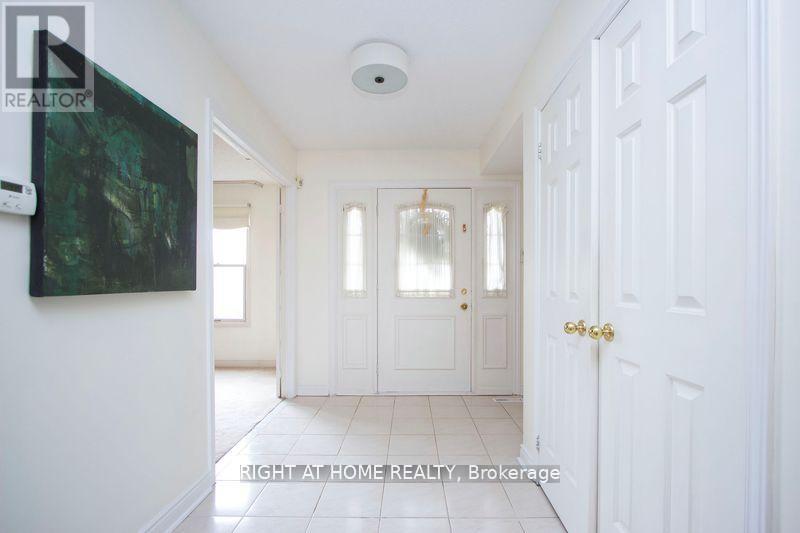 3 Hampstead Gate E, Clarington, Ontario  L1E 1V2 - Photo 6 - E13141498