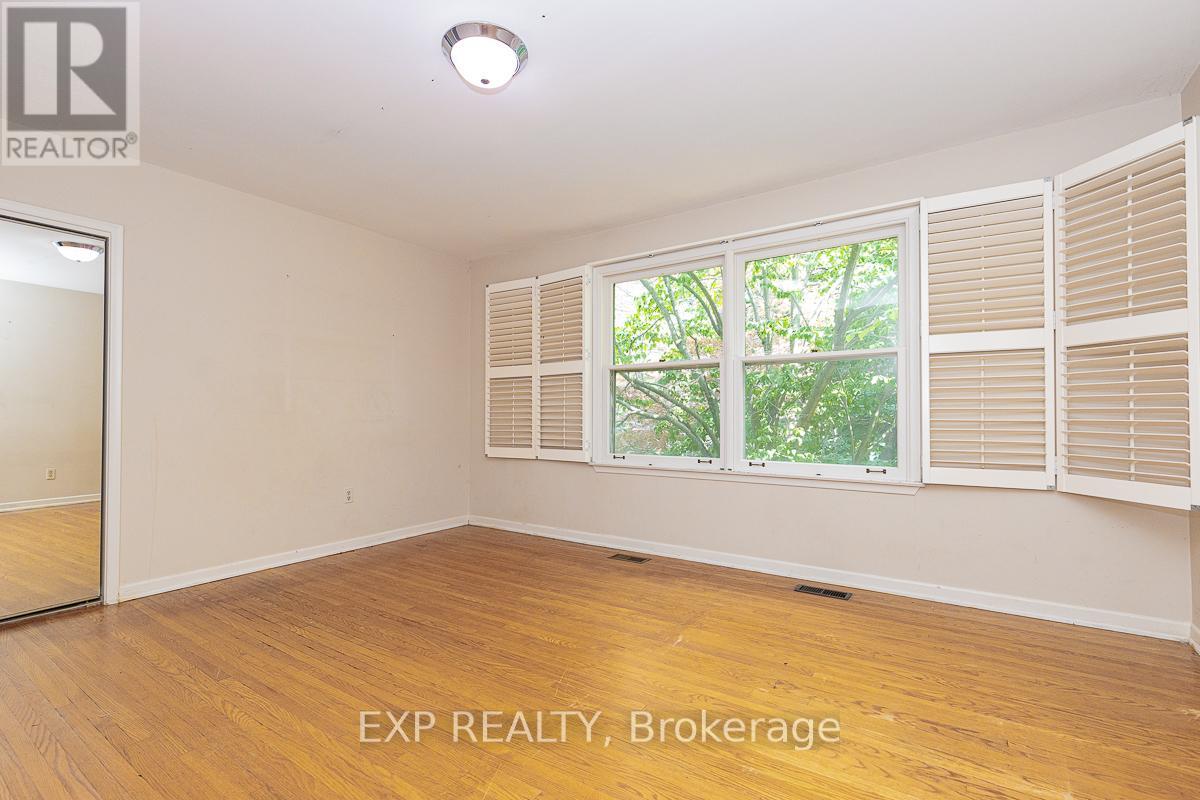 9 Laureleaf Road, Markham, Ontario  L3T 2X2 - Photo 24 - N13141324