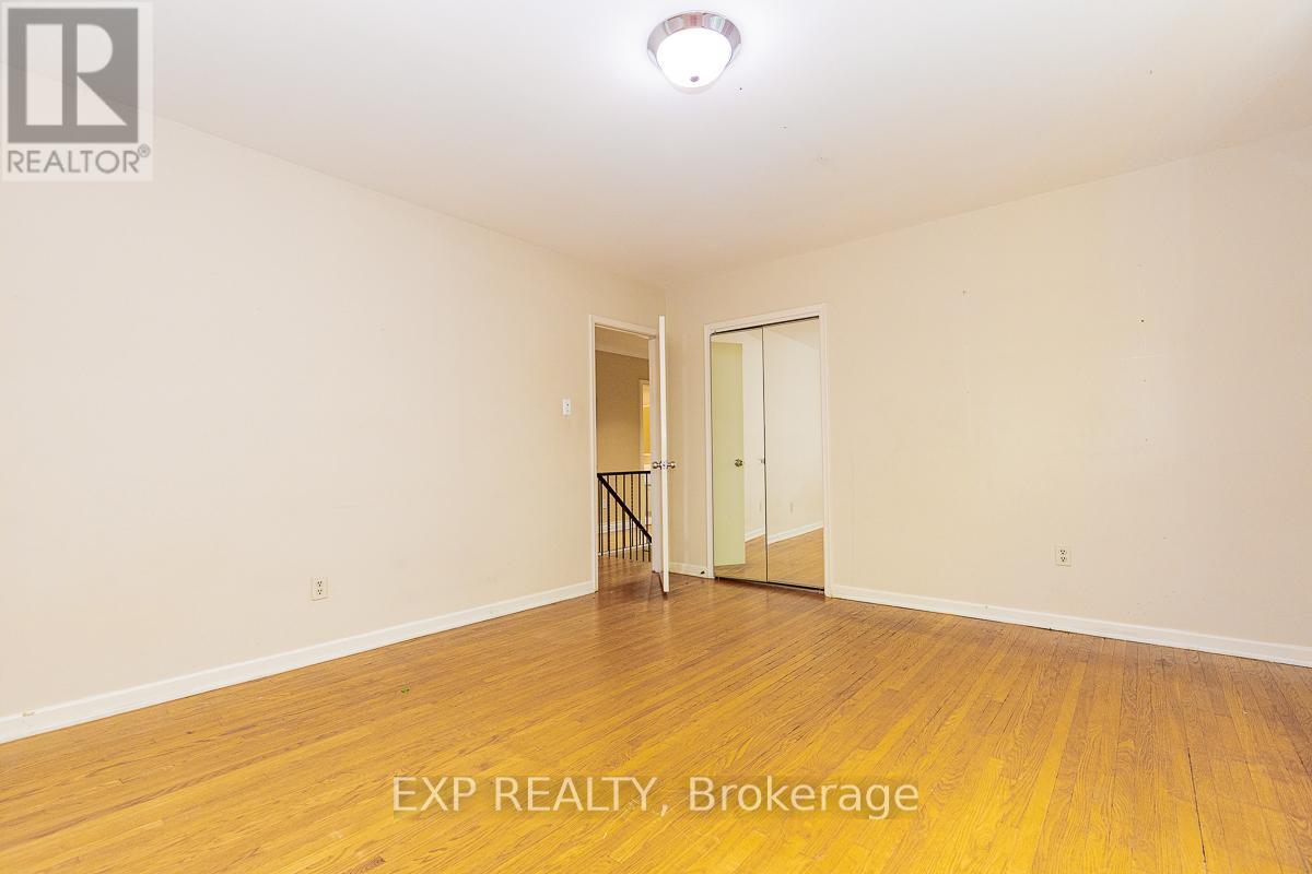 9 Laureleaf Road, Markham, Ontario  L3T 2X2 - Photo 25 - N13141324