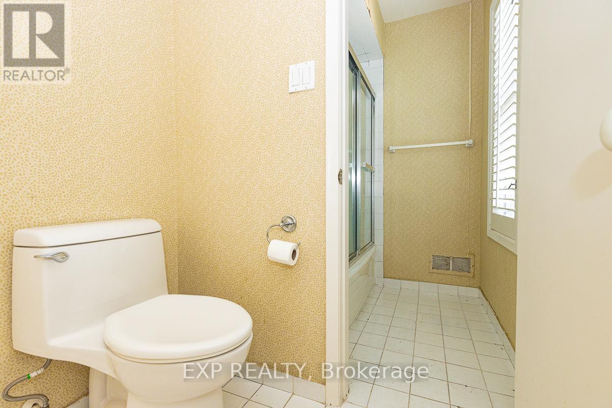 9 Laureleaf Road, Markham, Ontario  L3T 2X2 - Photo 30 - N13141324
