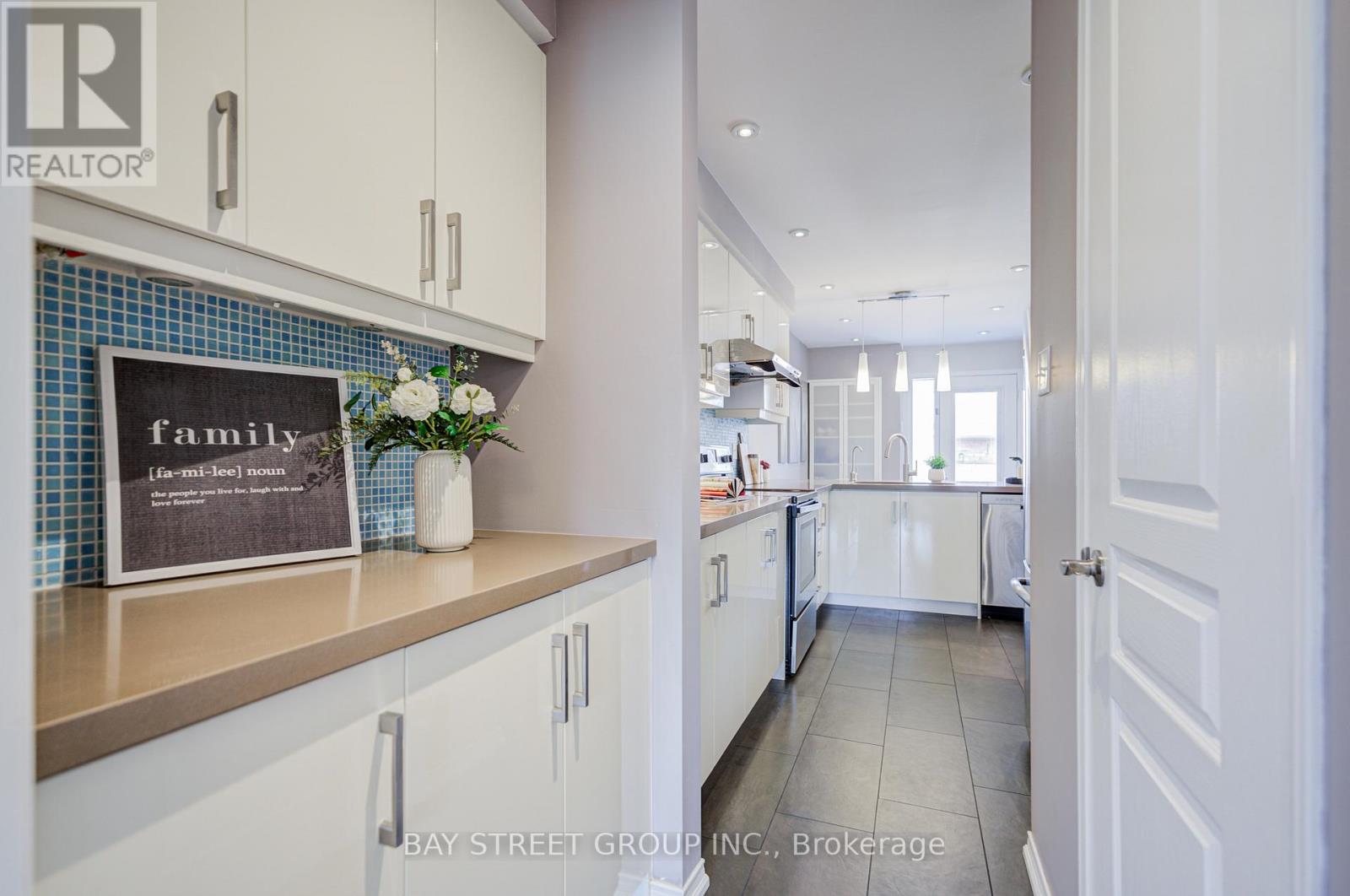 714 Castlemore Avenue, Markham, Ontario  L6E 1M9 - Photo 7 - N13141458