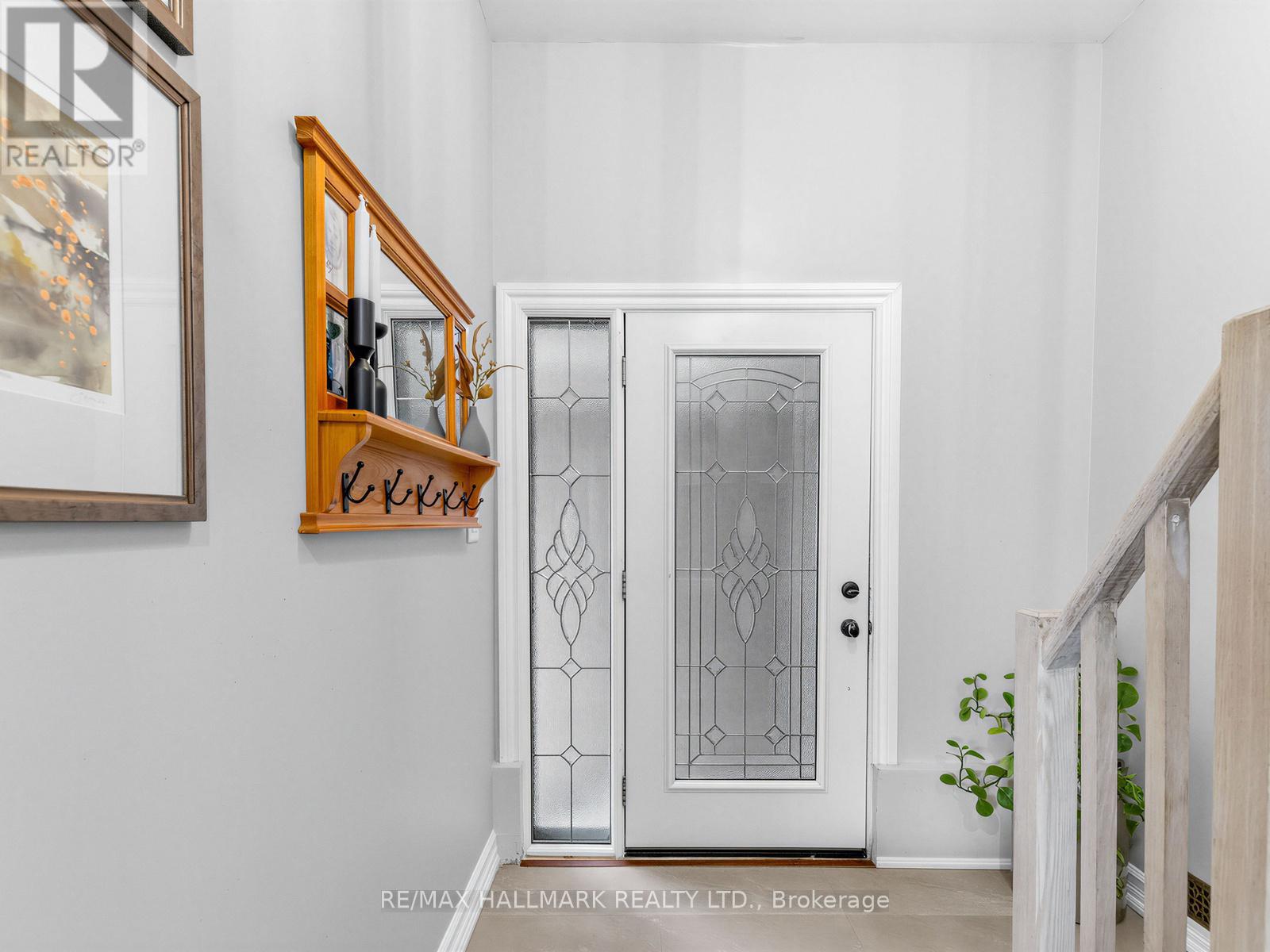 21 Pleasant Avenue, East Gwillimbury, Ontario  L9N 1A1 - Photo 3 - N13141460