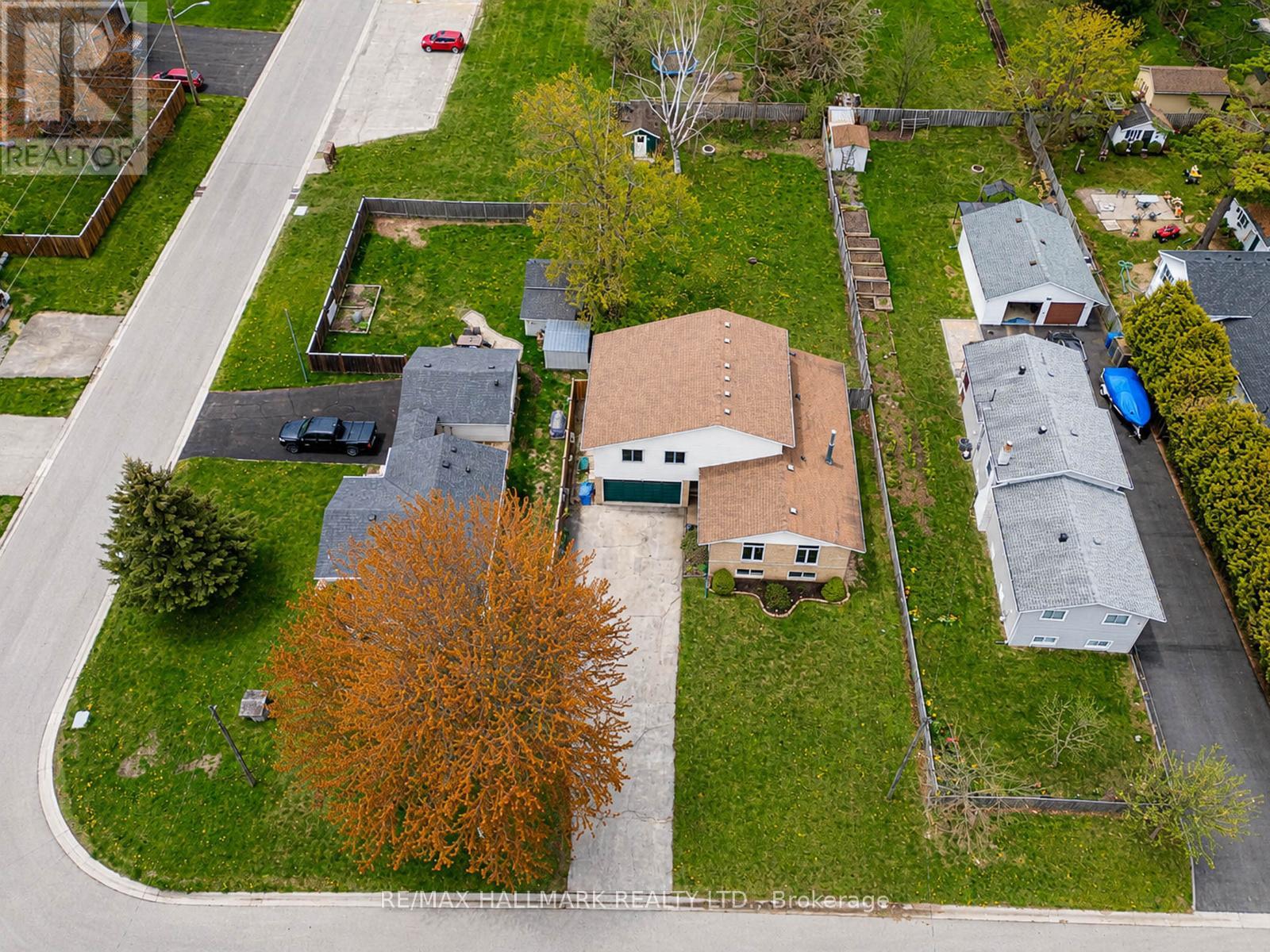 21 Pleasant Avenue, East Gwillimbury, Ontario  L9N 1A1 - Photo 37 - N13141460