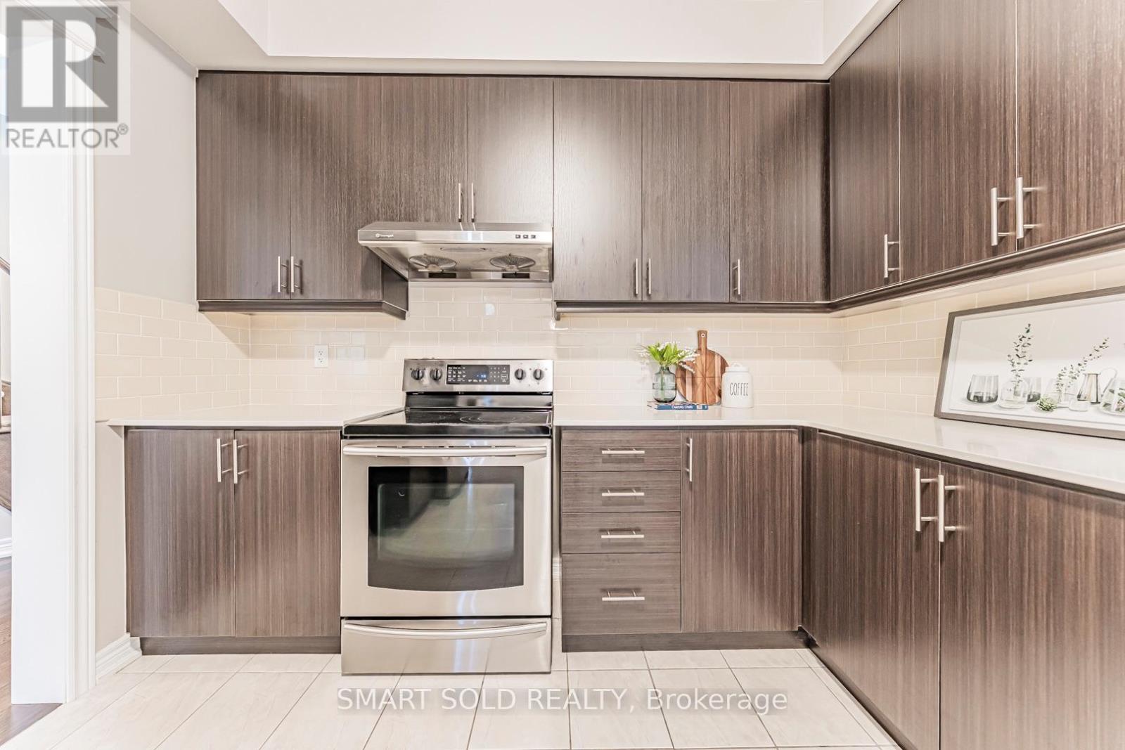 22 Mayapple Lane N, Richmond Hill, Ontario  L4E 1B8 - Photo 12 - N13141508