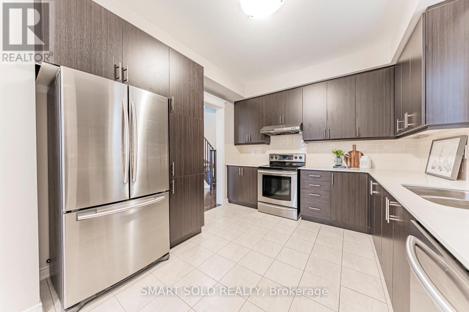 22 Mayapple Lane N, Richmond Hill, Ontario  L4E 1B8 - Photo 14 - N13141508