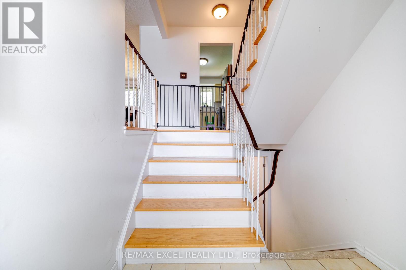 38 Stately Way, Markham, Ontario  L3T 3Z8 - Photo 3 - N13141530