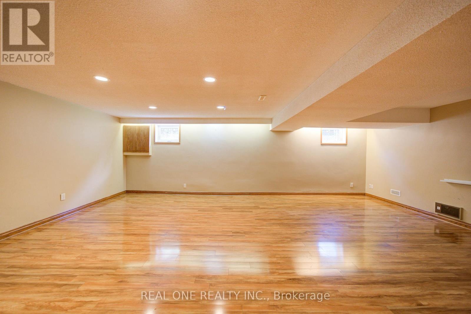 1439 Ballyclare Drive, Mississauga, Ontario  L5C 1J4 - Photo 35 - W13141386