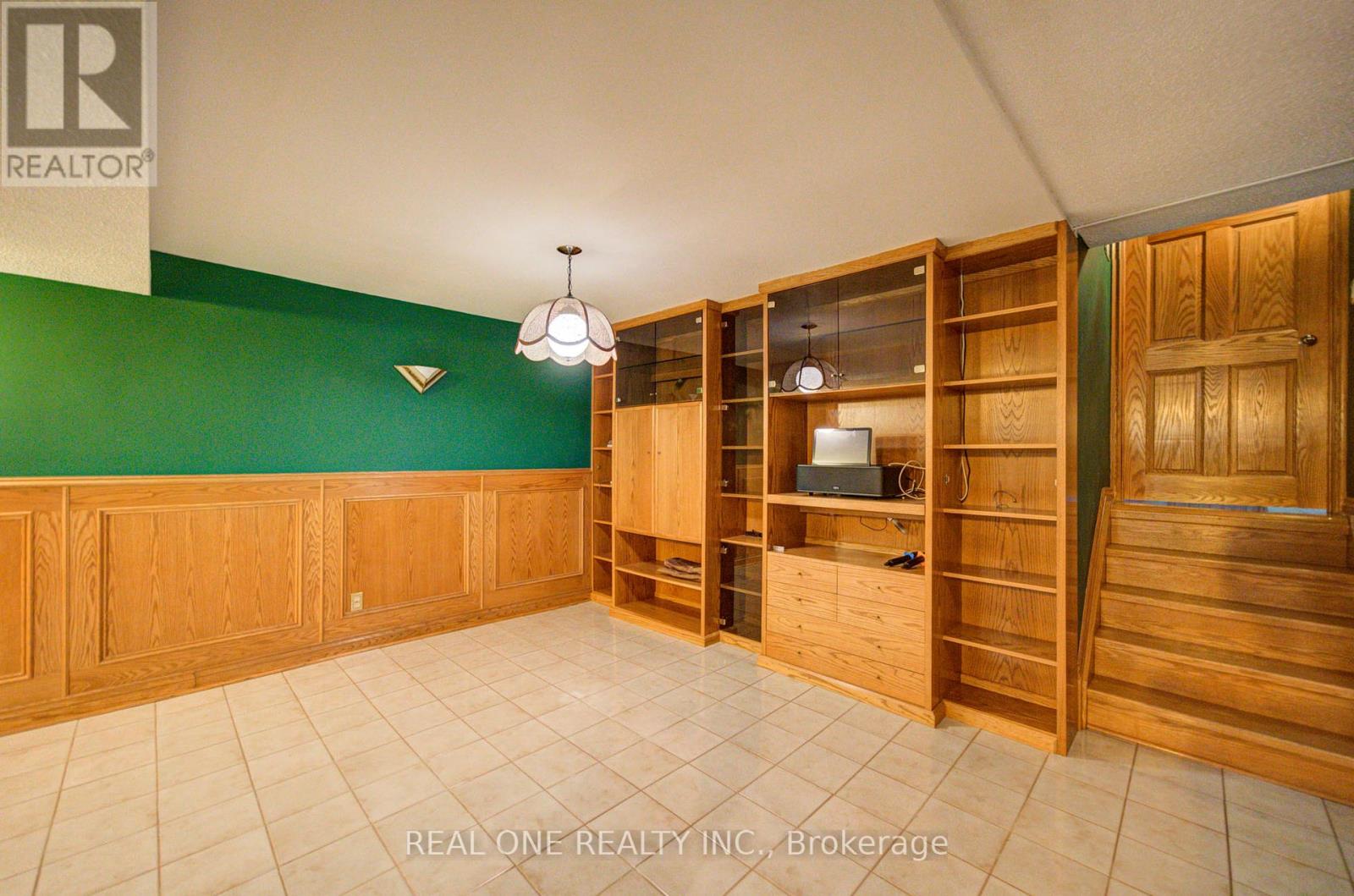 1439 Ballyclare Drive, Mississauga, Ontario  L5C 1J4 - Photo 44 - W13141386