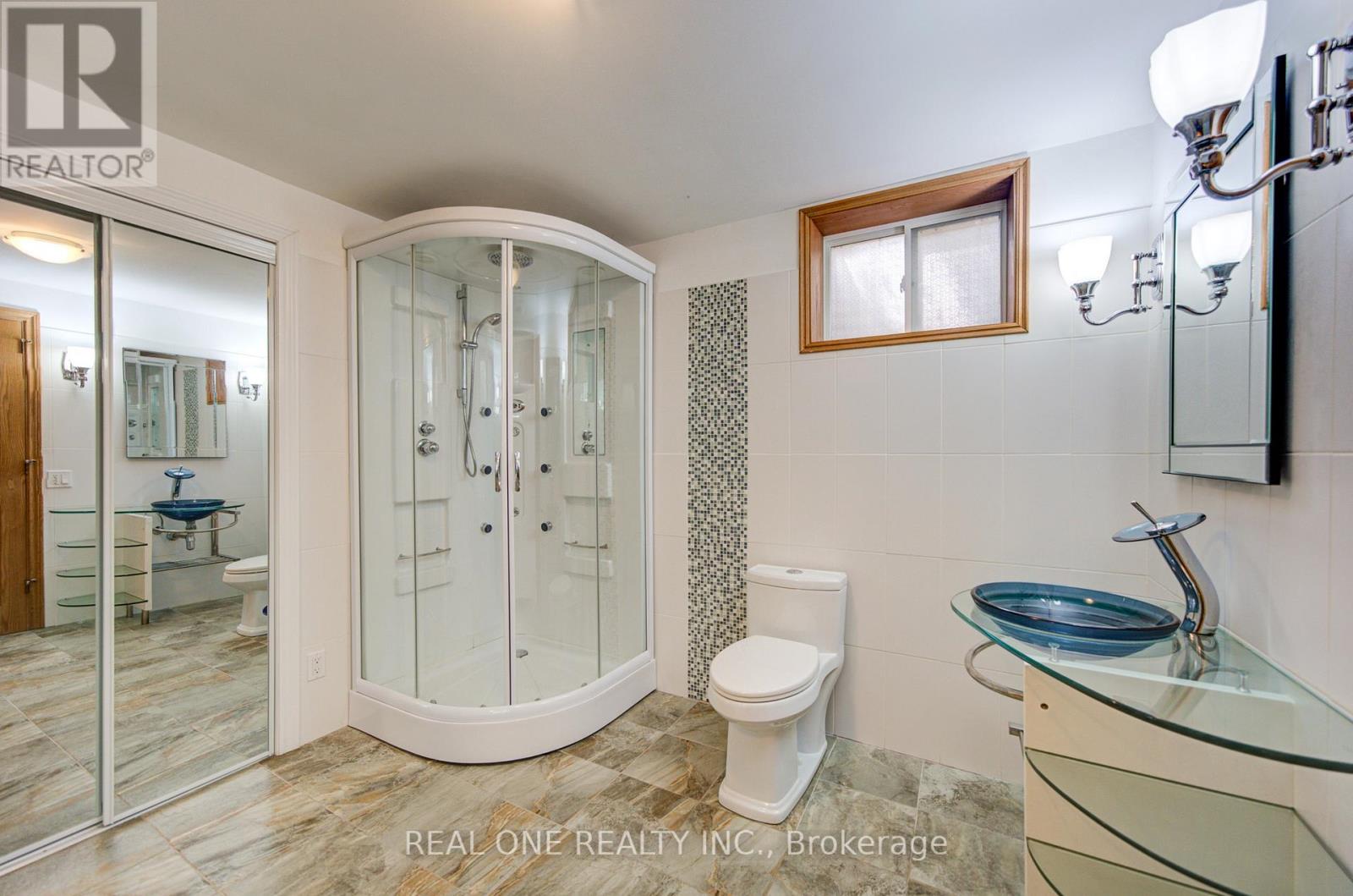 1439 Ballyclare Drive, Mississauga, Ontario  L5C 1J4 - Photo 45 - W13141386