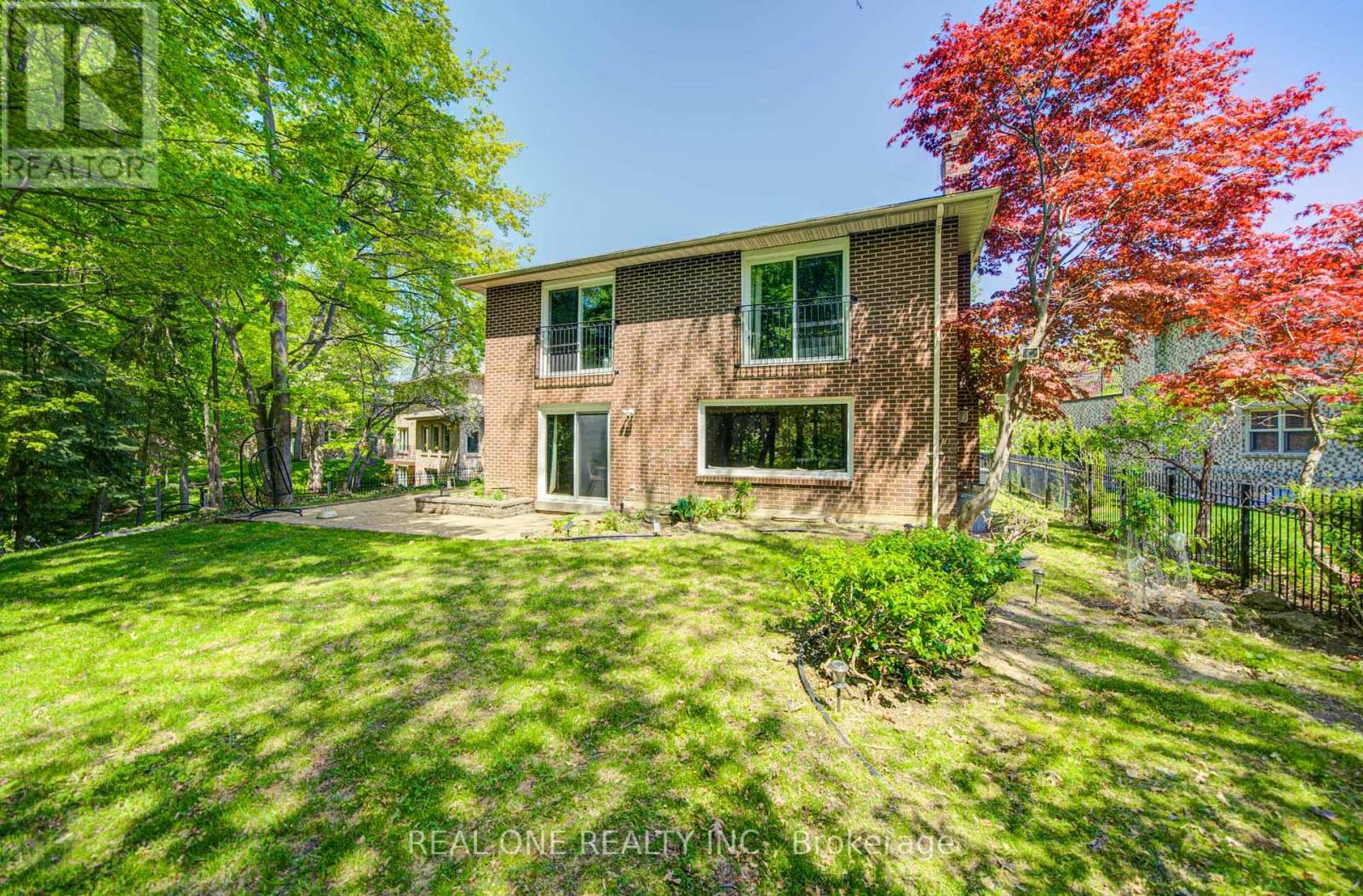 1439 Ballyclare Drive, Mississauga, Ontario  L5C 1J4 - Photo 48 - W13141386