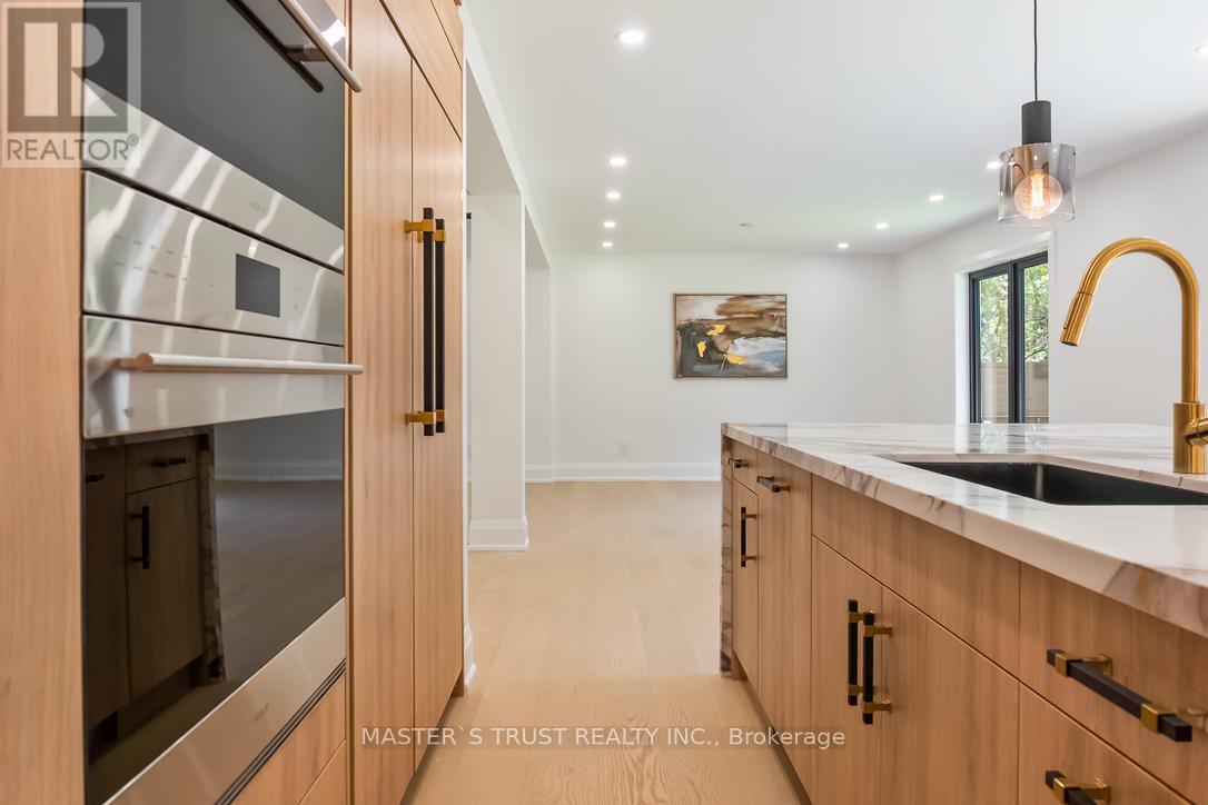 319 Beechfield Road, Oakville, Ontario L6J 5H9 - Photo 11 - W13141392