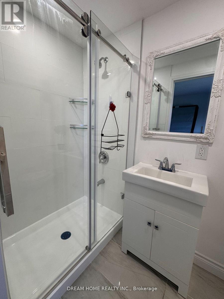 Main - 2425 Carlanne Place, Mississauga, Ontario L5C 3H6 - Photo 24 - W13141428