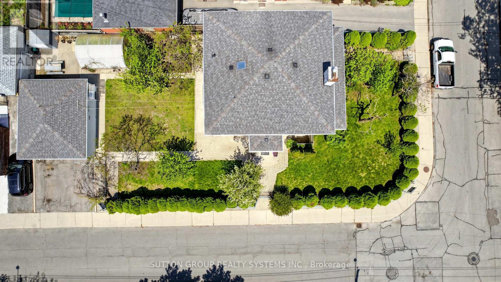 114 Rosemount Avenue, Toronto, Ontario  M6H 3H2 - Photo 41 - W13141474