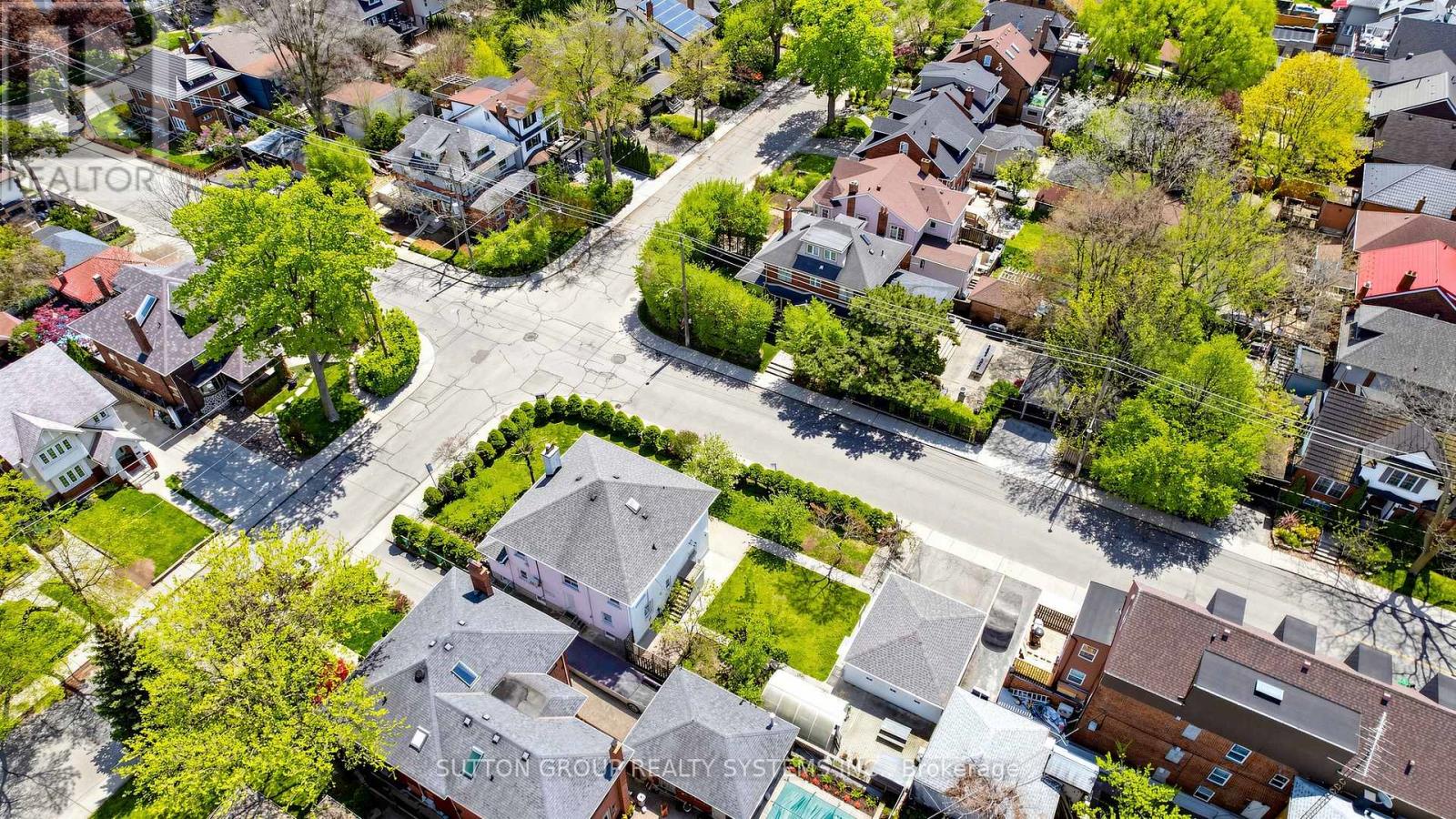 114 Rosemount Avenue, Toronto, Ontario  M6H 3H2 - Photo 46 - W13141474