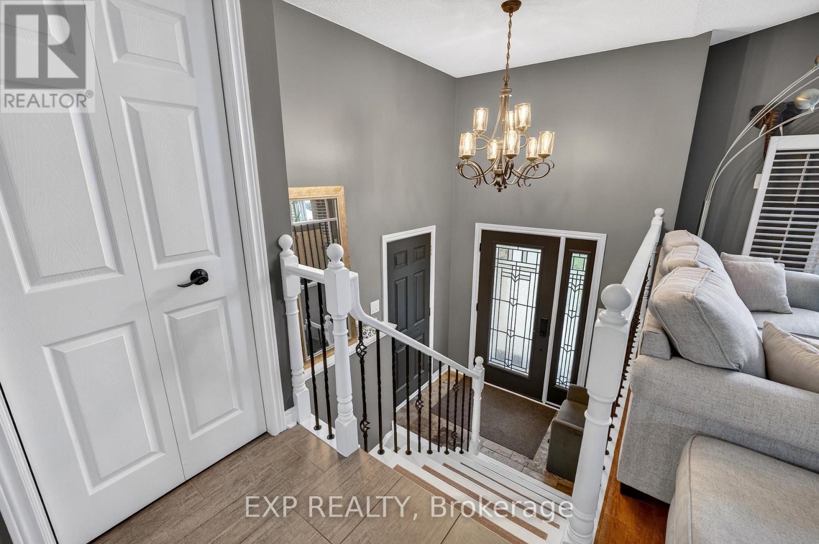7789 Ascot Circle, Niagara Falls, Ontario  L2H 3H1 - Photo 3 - X13141454